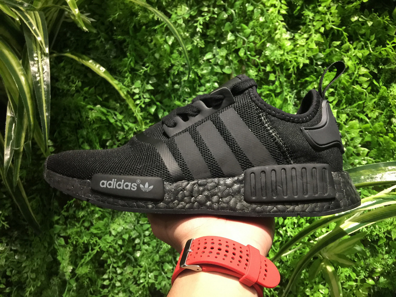 Adidas NMD R1 S31508 Triple Black